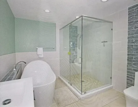 124 Davis Road Palm Springs FL 33461