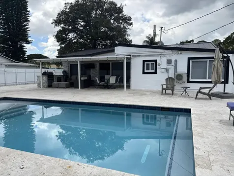 124 Davis Road Palm Springs FL 33461