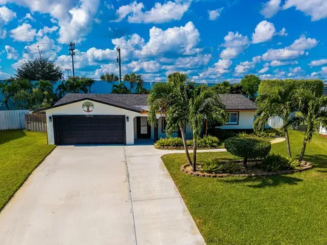 10339 Daphne Avenue Palm Beach Gardens FL 33410