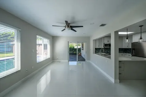 10339 Daphne Avenue Palm Beach Gardens FL 33410