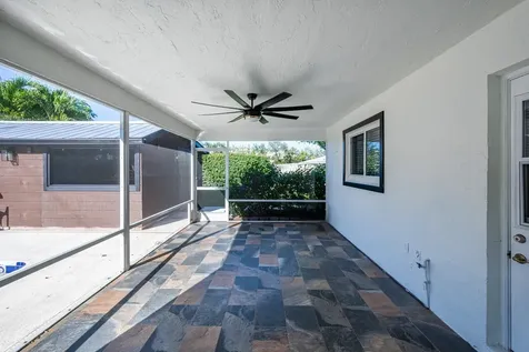 10339 Daphne Avenue Palm Beach Gardens FL 33410