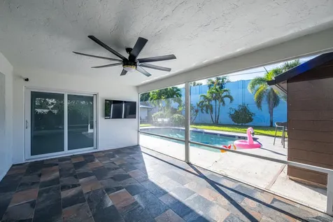 10339 Daphne Avenue Palm Beach Gardens FL 33410