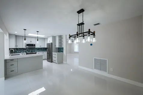 10339 Daphne Avenue Palm Beach Gardens FL 33410