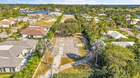 2900 Avenue Au Soleil Gulf Stream FL 33483