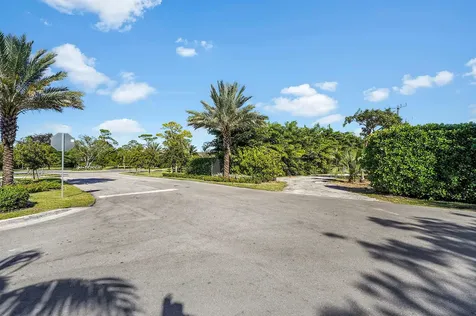 2900 Avenue Au Soleil Gulf Stream FL 33483