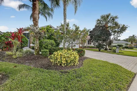 8070 Bellafiore Way Boynton Beach FL 33472