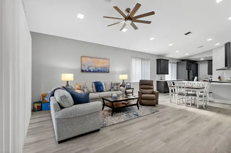 8070 Bellafiore Way Boynton Beach FL 33472