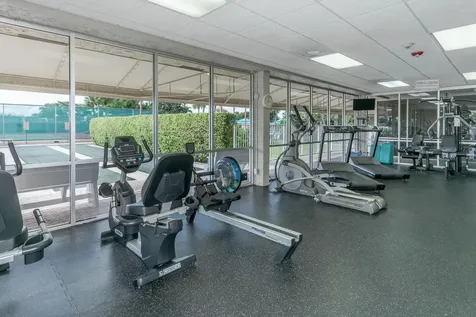 109 Lake Susan Drive West Palm Beach FL 33411