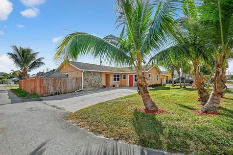 822 Florida Mango Road West Palm Beach FL 33406
