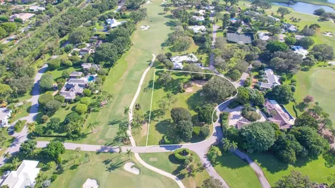 20 Par Club Circle Village of Golf FL 33436