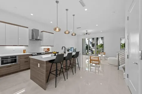 1731 Nw 40th Drive Boca Raton FL 33431