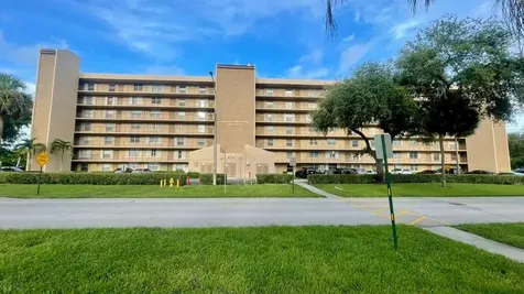 4570 Nw 18th Avenue Deerfield Beach FL 33064