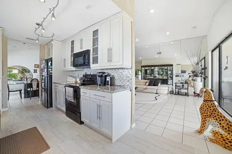 10826 White Aspen Lane Boca Raton FL 33428