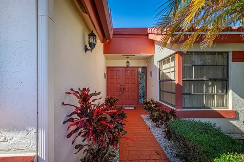 10826 White Aspen Lane Boca Raton FL 33428