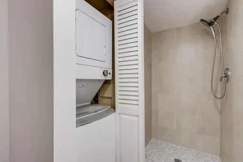 8535 Casa Del Lago Boca Raton FL 33433
