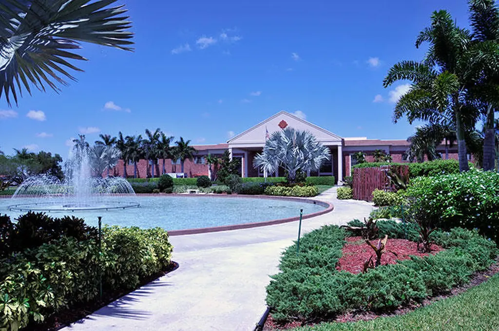 287 Suffolk G Boca Raton FL 33434