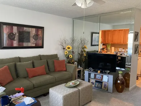 287 Suffolk G Boca Raton FL 33434
