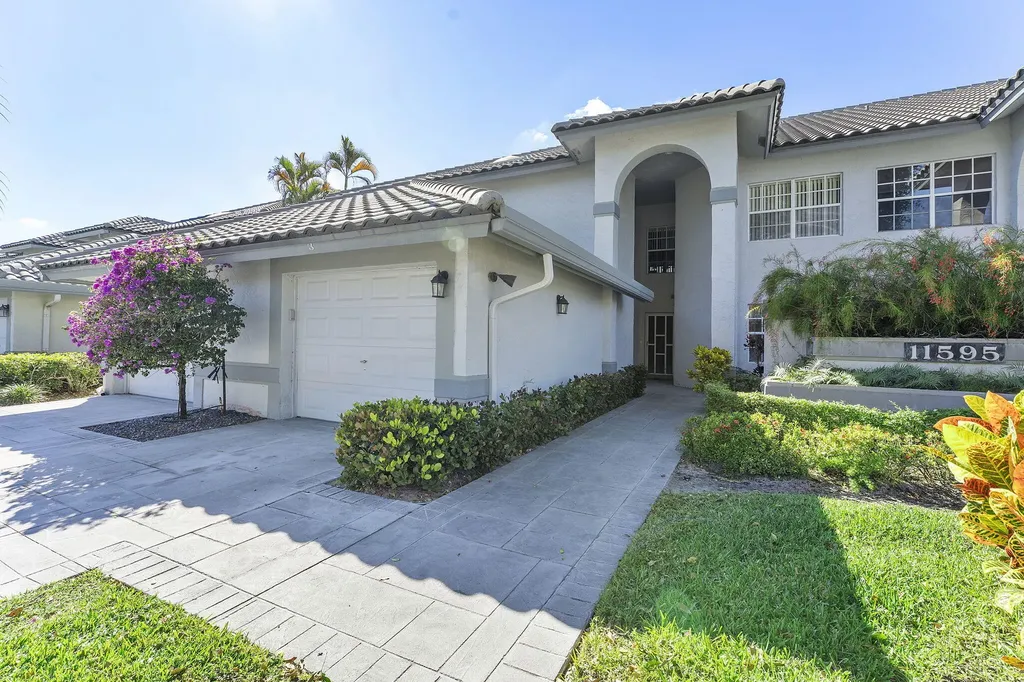 11595 Briarwood Circle Boynton Beach FL 33437