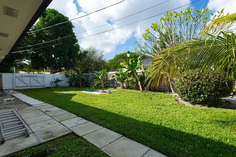 2013 Ardley Road North Palm Beach FL 33408
