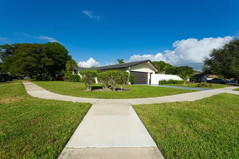 2013 Ardley Road North Palm Beach FL 33408