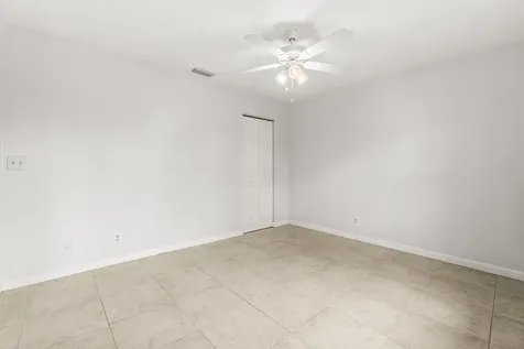 5074 Privet Place Delray Beach FL 33484