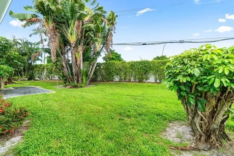 5074 Privet Place Delray Beach FL 33484