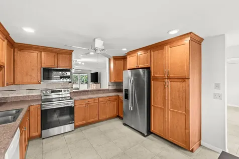 5074 Privet Place Delray Beach FL 33484