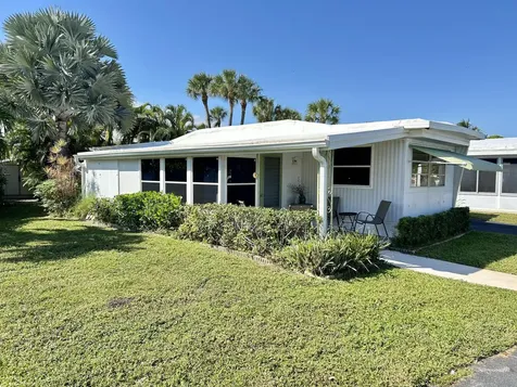 425 E Bougainvillea Drive Deerfield Beach FL 33442