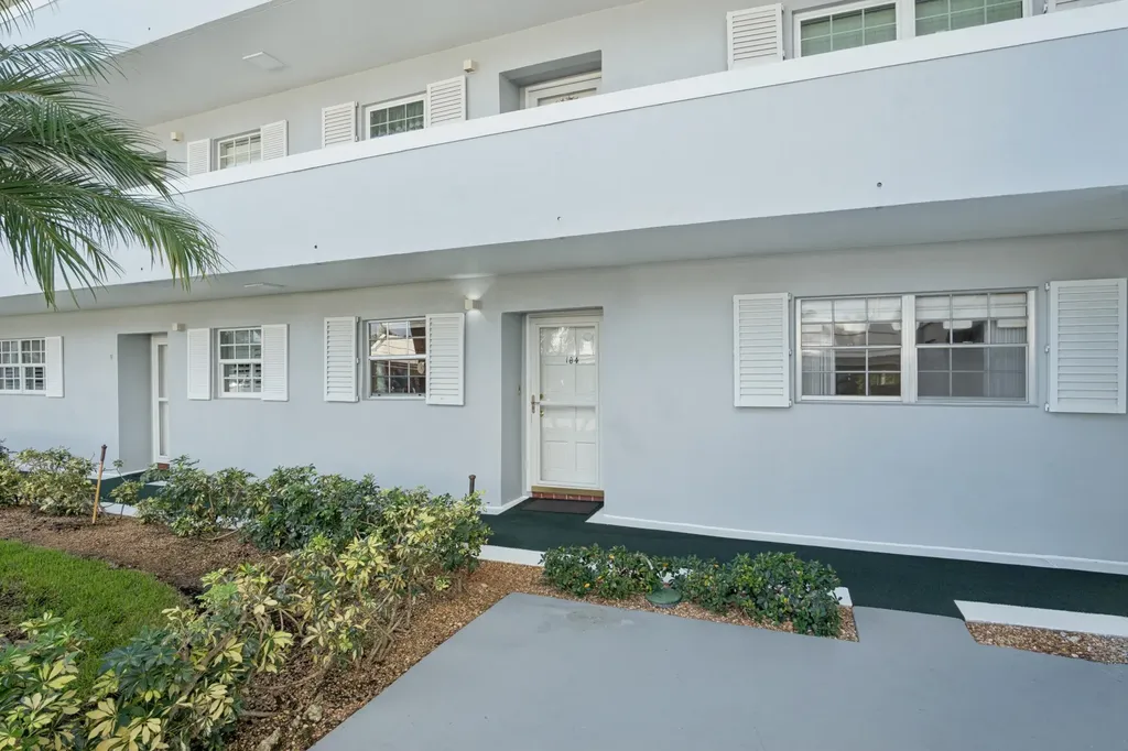 157 Atlantis Boulevard Atlantis FL 33462