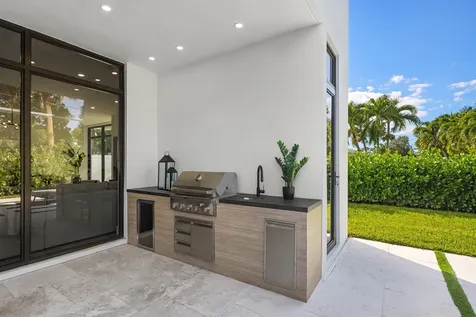 957 Sw 12th Street Boca Raton FL 33486