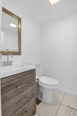 154 Valencia G Delray Beach FL 33446