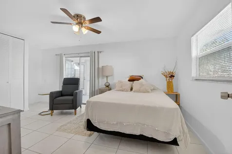 154 Valencia G Delray Beach FL 33446