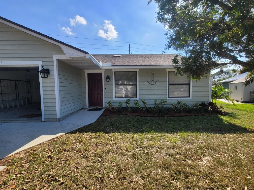 1453 Sw Vizcaya Circle Palm City FL 34990