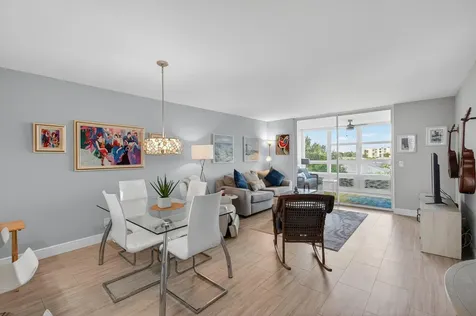 25 Abbey Lane Delray Beach FL 33446