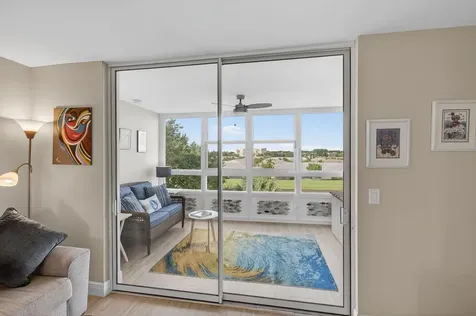 25 Abbey Lane Delray Beach FL 33446