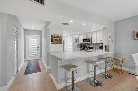 25 Abbey Lane Delray Beach FL 33446