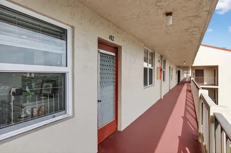 25 Abbey Lane Delray Beach FL 33446