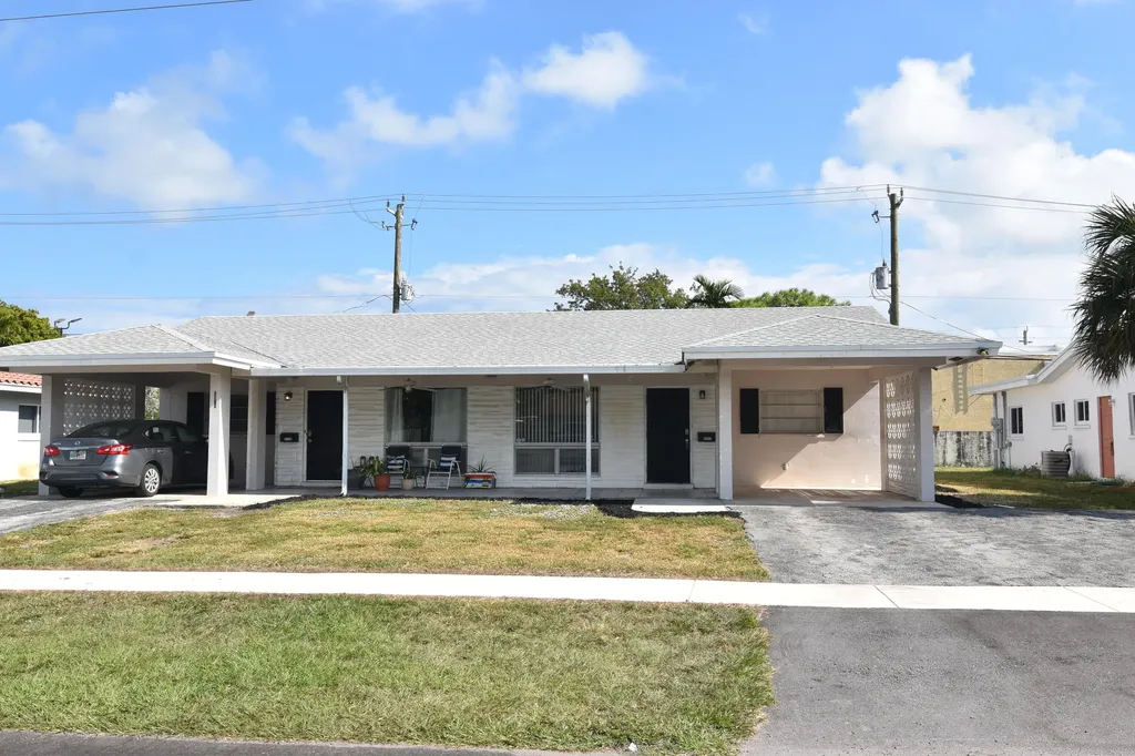 2472 NE 5th Avenue Boca Raton FL 33431