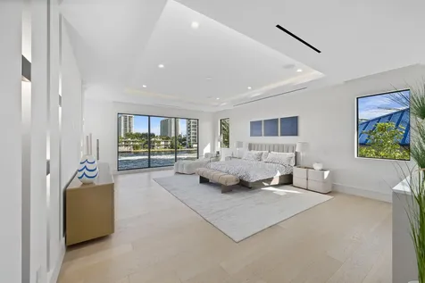 2880 Ne 9th Street Pompano Beach FL 33062