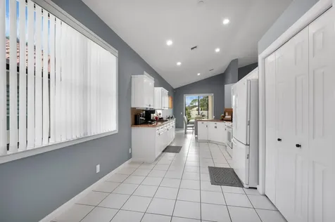 10393 Lexington Circle Boynton Beach FL 33436