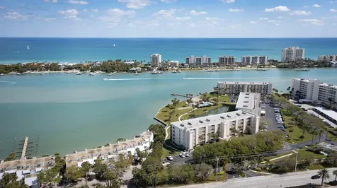 300 Intracoastal Place Tequesta FL 33469