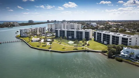 300 Intracoastal Place Tequesta FL 33469
