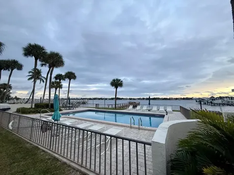 1204 S Lake Drive Lantana FL 33462