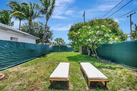 422 N H Street Lake Worth Beach FL 33460