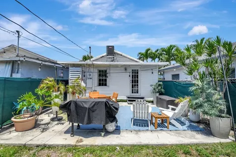 422 N H Street Lake Worth Beach FL 33460