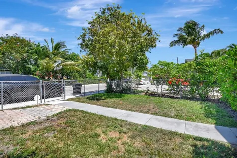 422 N H Street Lake Worth Beach FL 33460