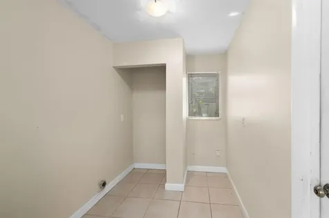 2491 Se Whitehorse Street Port Saint Lucie FL 34984