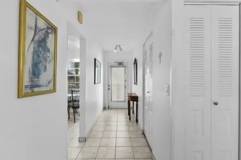 27 Abbey Lane Delray Beach FL 33446