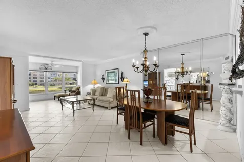 27 Abbey Lane Delray Beach FL 33446