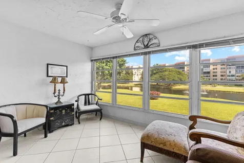 27 Abbey Lane Delray Beach FL 33446
